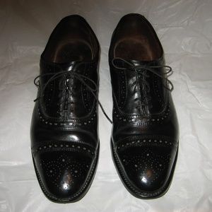 ALLEN EDMONDS Black Oxford Captoe Strands, 9 D